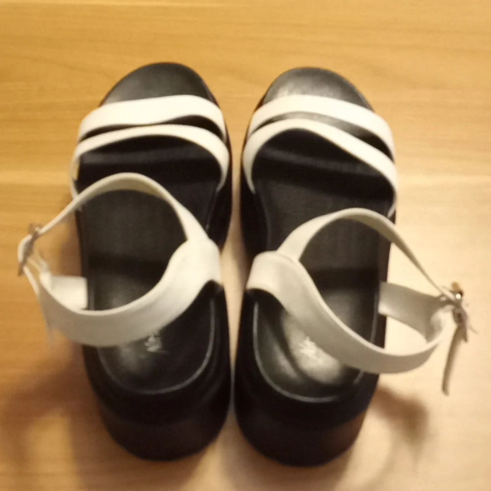 Nasty Gal Platform Sandals in NG Size 4 which is a US Size 7 (NWT)